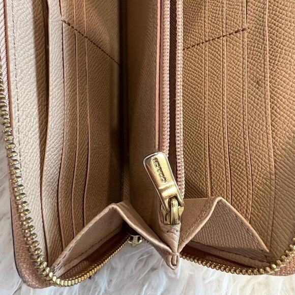 COACH Blush Pink Zippy Long Wallet (CHXX030) - Picture 6 of 7